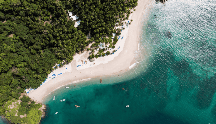 Central America Beach - Where To Live