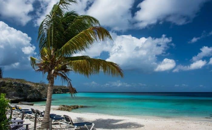 Immigration Requirements and Daily Life in Curaçao