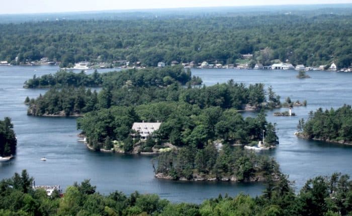 Sailing in the Thousand Islands
