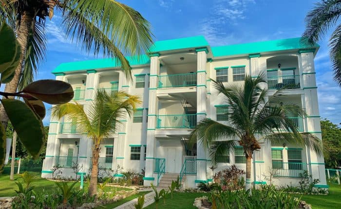 Where to Stay in San Pedro, Belize: The Grand Baymen in San Pedro, Belize