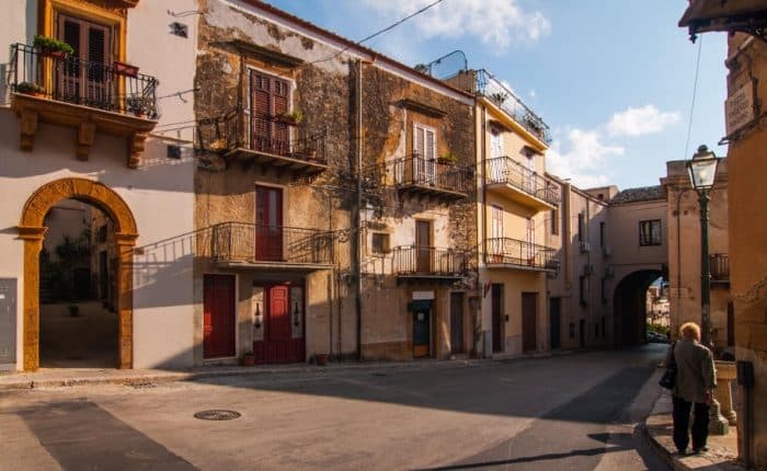 Want a €3 house in Italy?